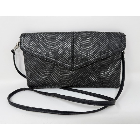 Tignanello Handbags - Tignanello Black Snakeskin Embossed Leather Crossbody Envelope Clutch Bag
